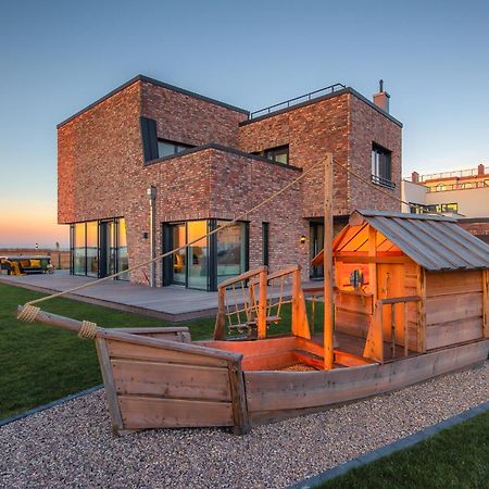 Villa King Erste Lage, Dachterrasse, Meerblick, Carport, Kamin, Sauna, Terrasse, Aussenrolllaeden Ольпеніц Екстер'єр фото