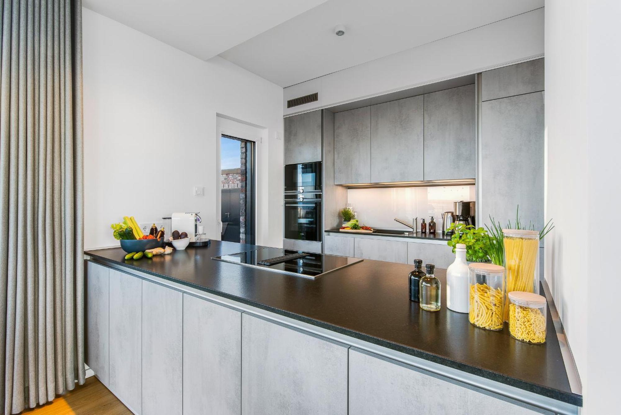 Villa King Erste Lage, Dachterrasse, Meerblick, Carport, Kamin, Sauna, Terrasse, Aussenrolllaeden Ольпеніц Екстер'єр фото